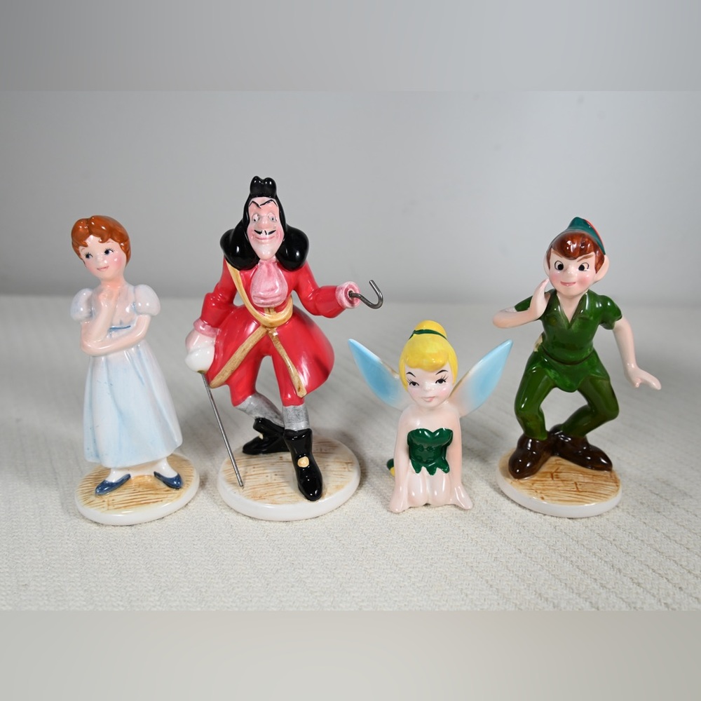 Peter Pan Figurine Set